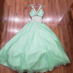 Antonio Castello mint green tiered ballgown dress!